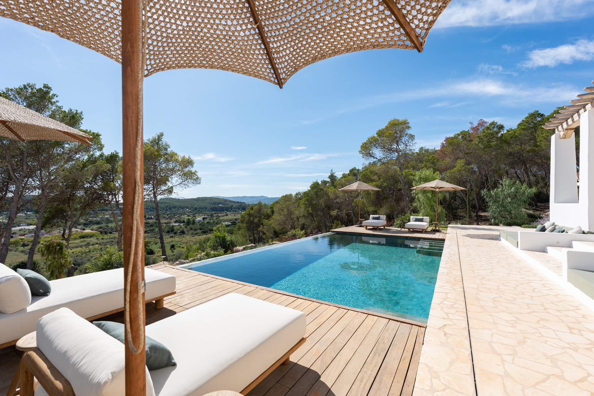 Resa Estates finca blakstad te koop vastgoed Ibiza terrace .jpg